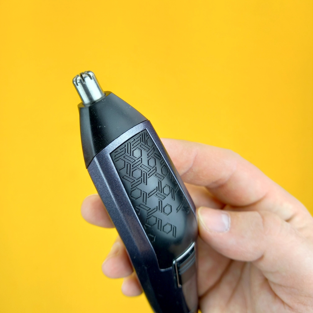 babyliss-mt727e-hlavice na nos a usi nasazena