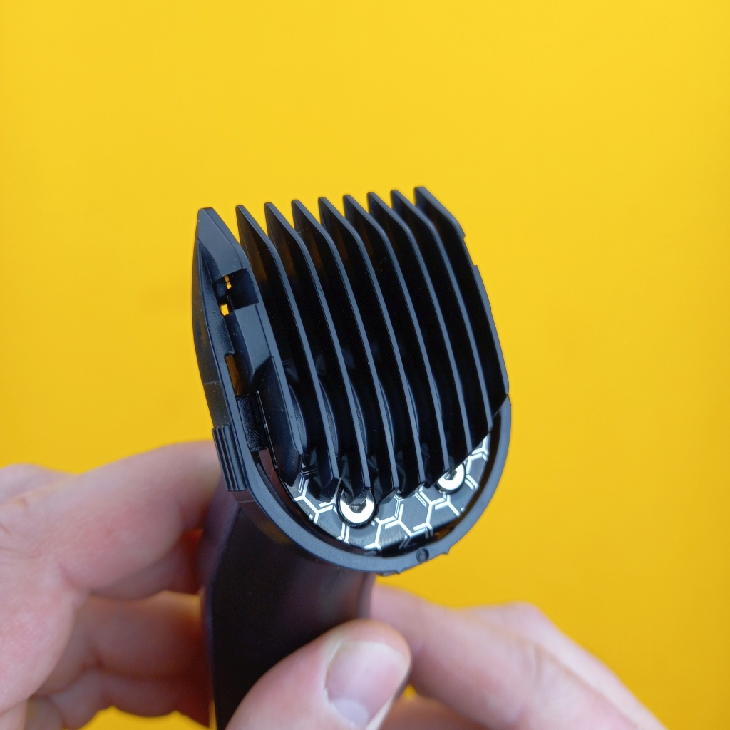 babyliss-mt727e-hreben na vousy nasazen na cepel