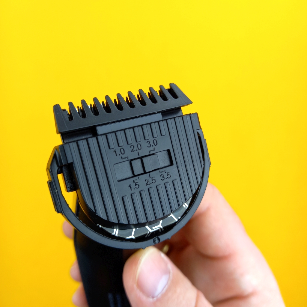 babyliss-mt727e-nastavitelny hreben na striniste